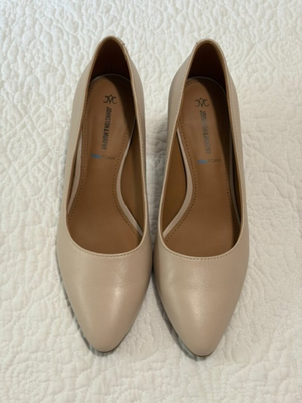 NWOT Johnston & Murphy Vicki Pump Shoes in Nude Size 8M